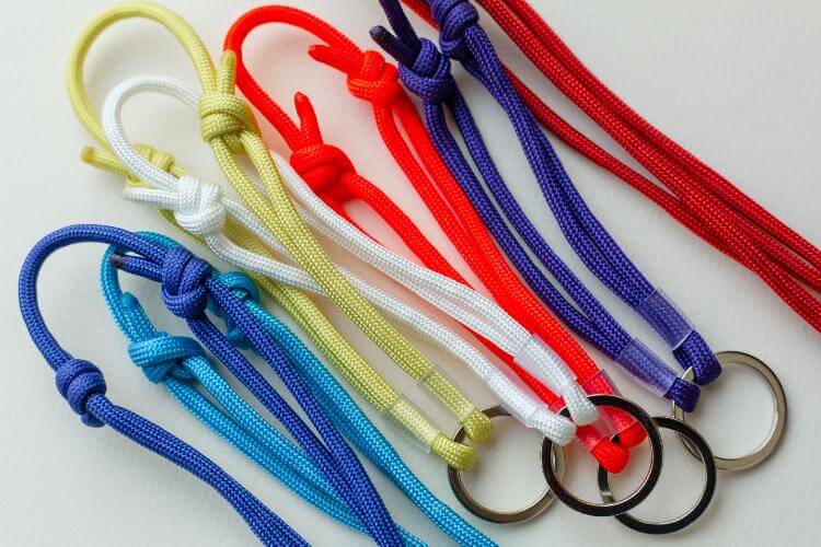 Bulk lanyards